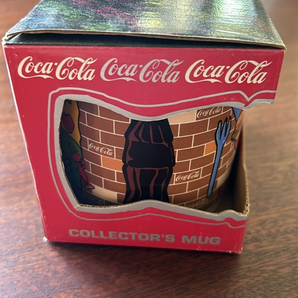Coca-Cola Collectible Mug 1995 NIB - Picture 2 of 5